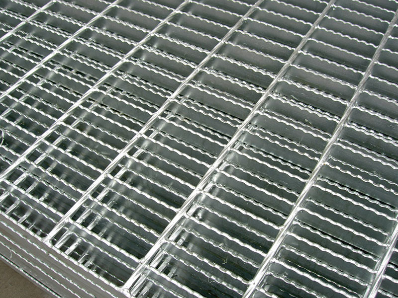 锯齿钢格板